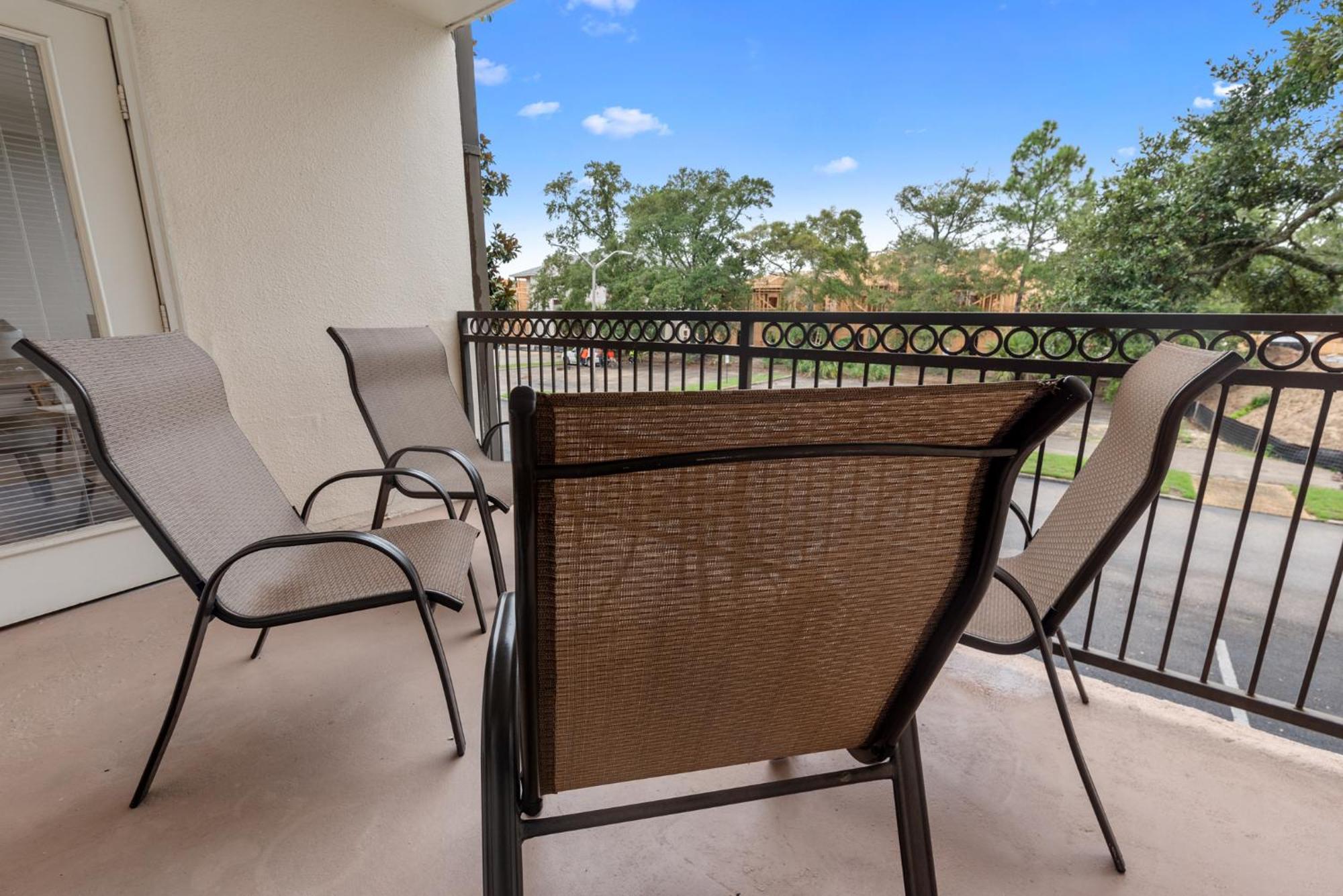 Fun 2 Bed/2 Bath Condo With Pool On Biloxi Beach Екстериор снимка