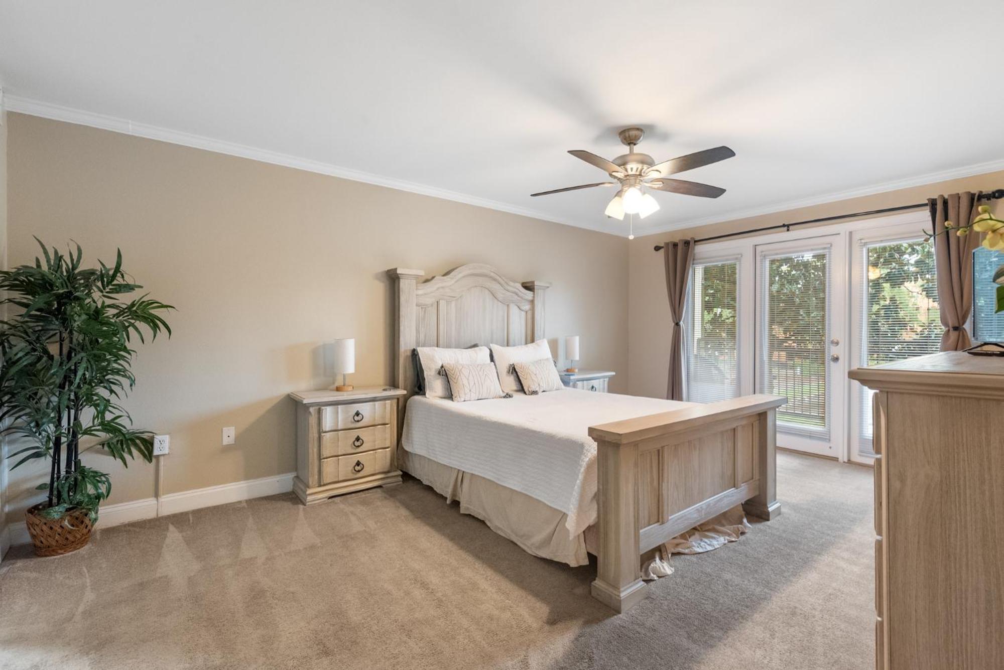 Fun 2 Bed/2 Bath Condo With Pool On Biloxi Beach Екстериор снимка